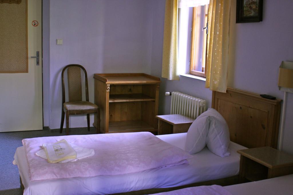 Penzion Nikola Pec pod Snezkou Cameră foto